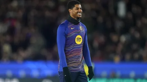 德约赛场上与裁判冲突，指责裁判过于严苛执规